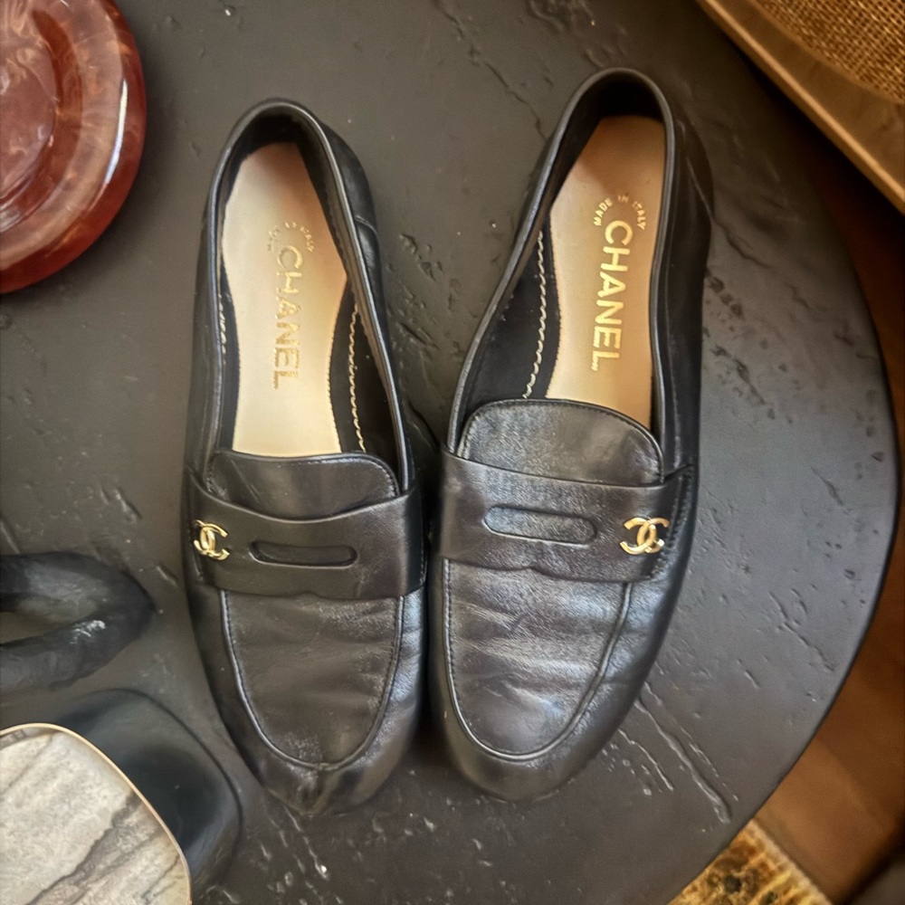 RARE - CHANEL Black Leather Loafers with Gold CC Hardware, barely worn, so comfy